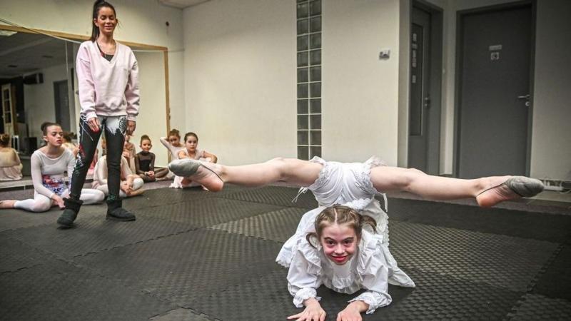 Elképesztő, amit ez a tolna-mözsi kislány művel a Csillag Születik színpadán!