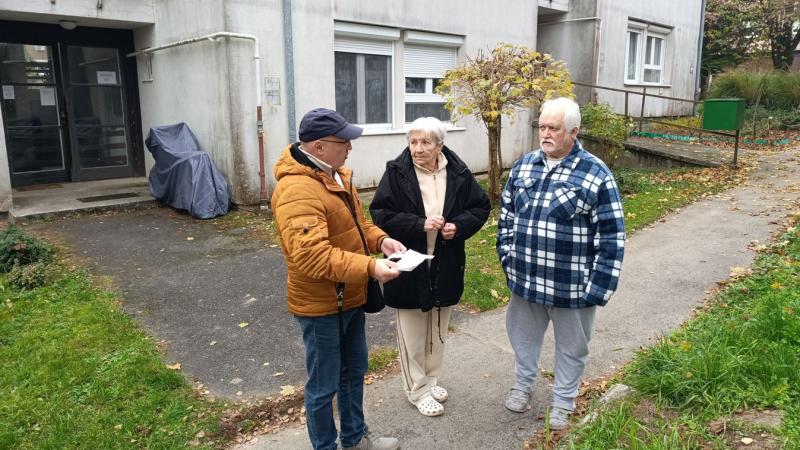 ZAOL - Fűtés híján maradtak a lakók

A hideg idő beköszöntével sokak számára elviselhetetlenné vált a helyzet, hiszen fűtés nélkül kénytelenek megélni a mindennapokat. Az érintett lakók kétségbeesetten keresik a megoldást, miközben a téli hónapok nem kímé