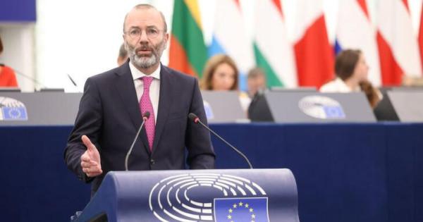 Manfred Weber nyilvánosan kifejezte elismerését Magyar Péter iránt, hangsúlyozva a politikai és közéleti tevékenységeinek jelentőségét.