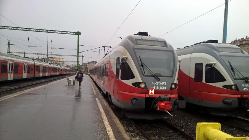 Mezőtárkánynál tűz ütött ki egy vonaton, melynek mozdonyvezetője azonnal megkezdte az oltási munkálatokat.