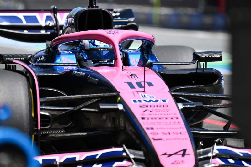 Kíméletlen hőség és működésképtelen italrendszer – Gasly számára igazi kihívás volt a barcelonai verseny. Az F1VILÁG.HU beszámolója alapján a francia pilóta nehéz pillanatokkal nézett szembe a pályán.