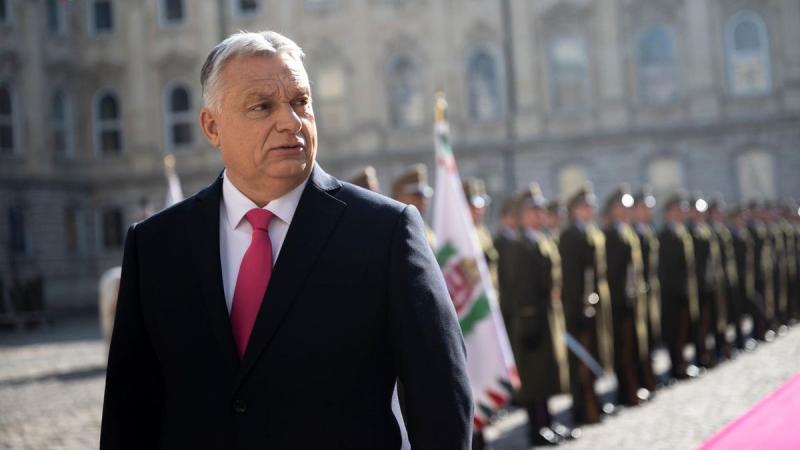 A hét, amikor a világ nemhogy közelebb került volna a békéhez, hanem éppen ellenkezőleg, távolabb sodródott tőle: Orbán Viktor sem maradhatott csendben a történtek kapcsán.