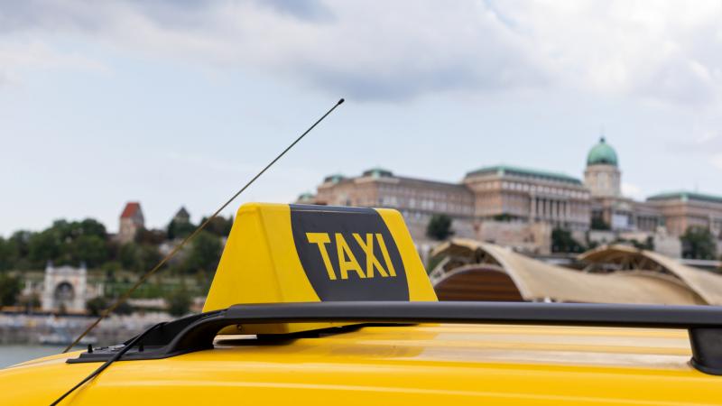 A taxis fuvarszervezés piaca hatalmas, becslések szerint eléri a 10 milliárd dollárt. Az iparág dinamikus növekedését nemcsak a technológiai újítások, hanem a nemzetközi kapcsolatok is jelentősen befolyásolják. Az elmúlt időszakban egyértelművé vált, hogy