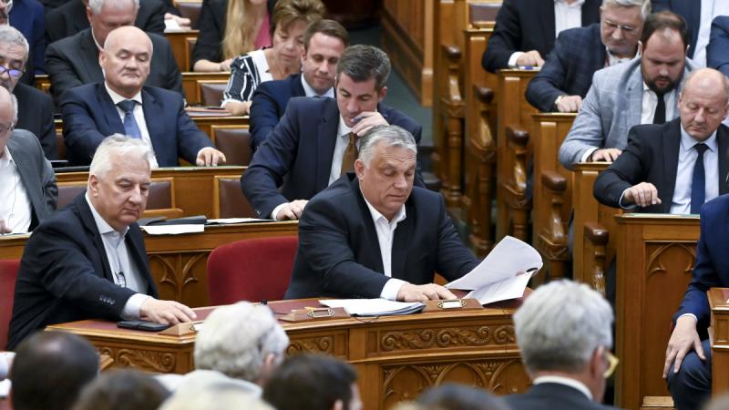 A parlament keddi ülésén kétharmados többséggel zöld utat kapott a 2026-os költségvetés, ezzel fontos lépést tettek a jövő évi pénzügyi tervek megvalósítása felé.