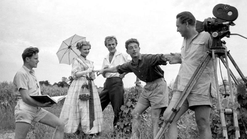 A MOZ.GO Magyar mozgókép fesztivál keretein belül különleges tiszteletadásban részesül a legendás magyar filmrendező, akinek munkássága örök nyomot hagyott a hazai filmművészetben. E jeles esemény lehetőséget ad arra, hogy a közönség újra felfedezze és mé