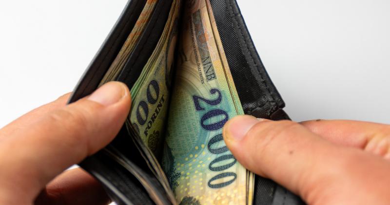 Feltűntek a hamis húszezres bankjegyek az ország területén: íme, hogyan ismerheted fel őket!