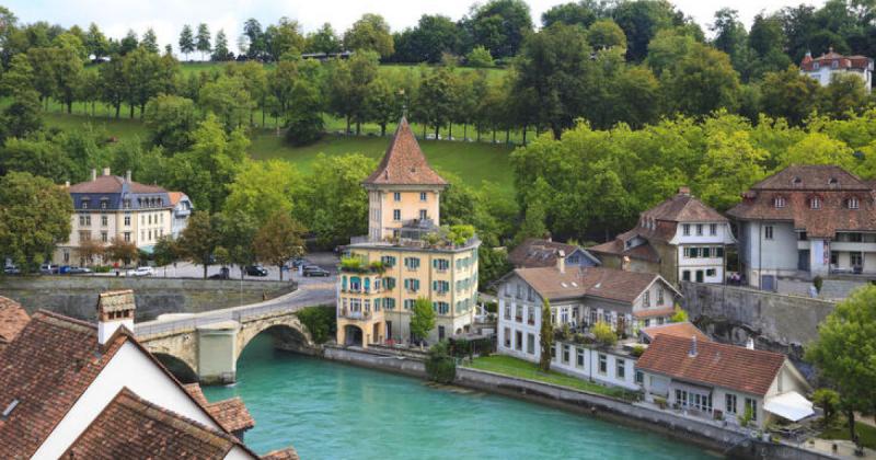 Az elemzők számára is váratlanul hatott az, ami Svájcban zajlott.