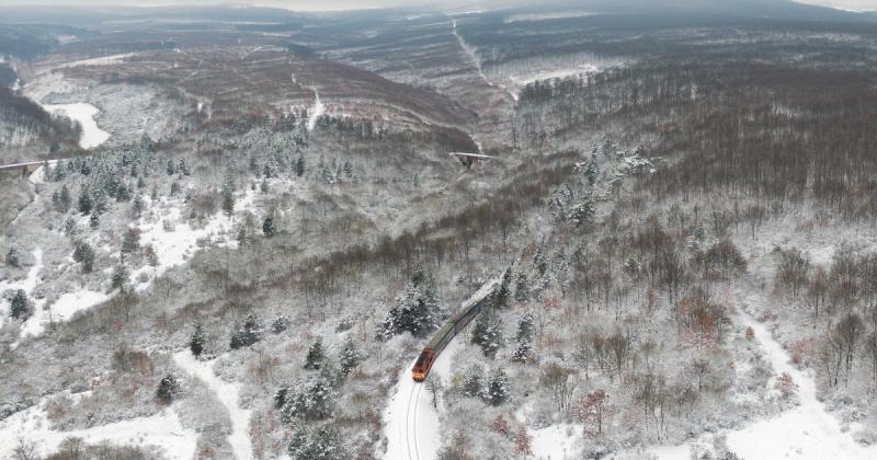 Itt az újabb hójelentés, felfedjük, hol várható havazás a hétvégén!