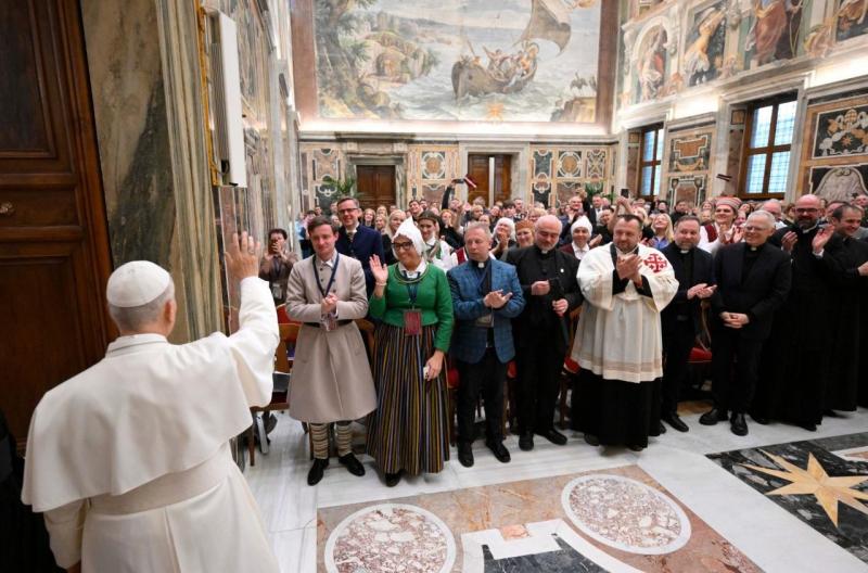 Leó pápa üzenete a lett nemzeti zarándoklathoz: Térjetek haza a remény bátorságával és a hit erejével - Vatican News.